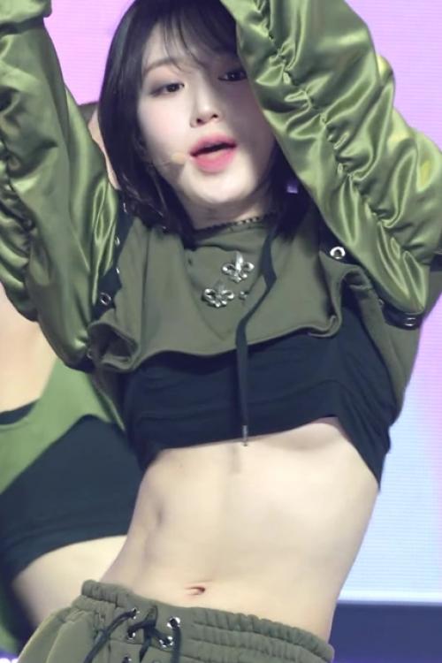 언더붑 엔믹스 해원 움짤