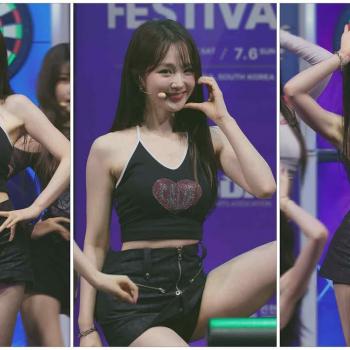[8K] 250706 우아 나나 WOOAH NANA - POM POM POM + Rollercoaster + BLUSH 직캠 @2025 K-DARTS FESTIVAL