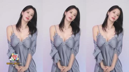 E컵라히 오늘내찐잠옷입고..편하게놀쟈