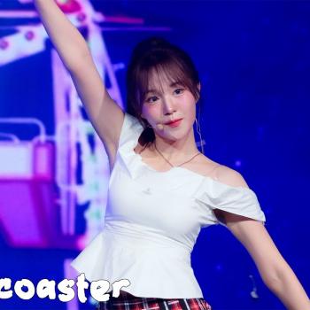 241116 우아 (나나 직캠 Nana Fancam) Rollercoaster - WOOAH FAN MEETING IN MACAU