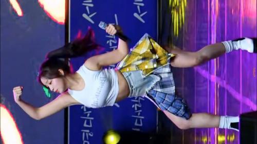 240923 우아! 소라 직캠 (Woo!ah! SORA fancam) 'POM POM POM' @제천문화페스티벌