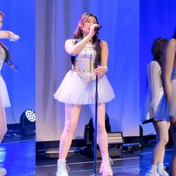 241216 피프티피프티 아테나 직캠 (FIFTY FIFTY ATHENA fancam) 'Gravity ' @Love Sprinkle Tour in New York