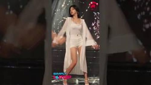 HAEIN(해인) _ LABOUM(라붐) _ Between Us(체온) _ Simply K-Pop _ 082418