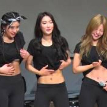 브레이브걸스 복근