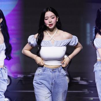 250712 김채연 KimChaeYeon 트리플에스 tripleS 'Choom' 8K 60P 직캠 @A Live 25 by DaftTaengk