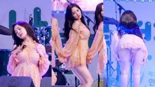 180526 유니티 (UNI.T) 우희  레전드(Woohee) 넘어 (No More) 직캠 Fancam - 안양 청소년 축제
