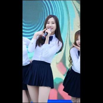 160403 블루미(Bloomy)_(건영) 흥칫뿡 [ KTX광명역 통일 전국마라톤대회 축하공연 ] 직캠 by 욘바인첼