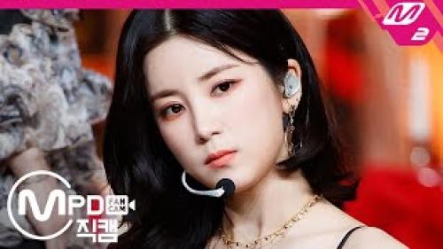#에이핑크 #박초롱 직캠 4K ‘덤더럼 (Dumhdurum)’  #(Apink #CHORONG FanCam) | @MCOUNTDOWN_2020.4.23