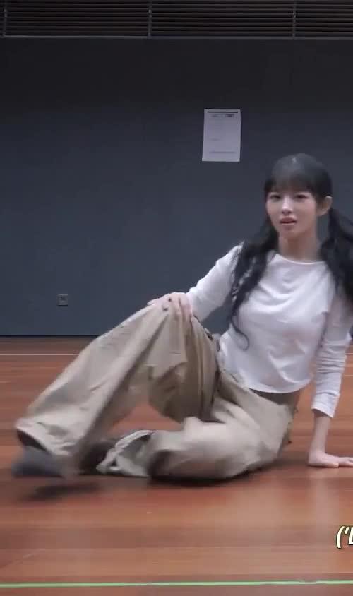 콘서트 연습하는 아이브 장원영 레이 살크업한 츄리닝