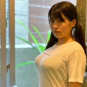 【滝💦トレ】20歳の美女が50kgのスクワットに挑戦するだけの動画