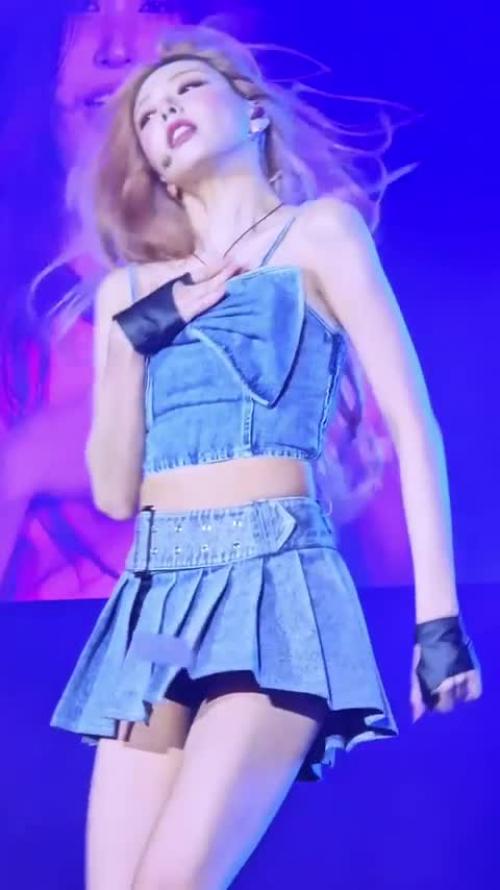 요망한 청청의상 매끈한 검속 엉벅지 ITZY 유나 류진 리아