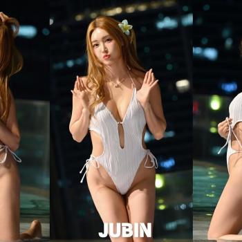 [4K] Model "JUBIN(주빈)" vertical fancam @MAXQ(맥스큐) x Take Hotel Pool Party