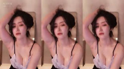 虎牙 AzZ丶崽崽酱三分甜 精油热舞 2021-12-06 중국 BJ 댄스