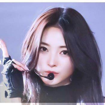 [페이스캠4K] 미야오 안나 'BODY' (MEOVV ANNA FaceCam)│@SBS Inkigayo 241124