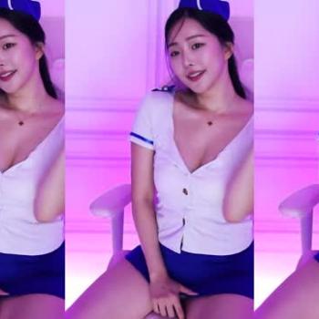 하쥬빈♥(lio0oil1024) 찐신입] 역대급 승무원 보러와 일어나면
