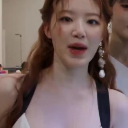 (여자)아이들 슈화 슴부먼트
