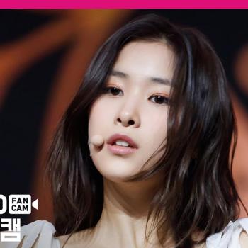 [MPD직캠] 네이처 유채 직캠 4K '어린애(Girls)’ (NATURE UCHAE FanCam) | @MCOUNTDOWN_2020.6.18