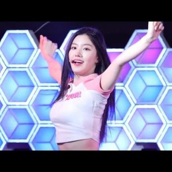 170422 프리스틴 (PRISTIN) 'WEE WOO' 시연 직캠 @코엑스 어반 파크 4K Fancam by -wA-