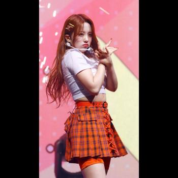 [4K]230329 첫사랑(CSR)- 열여덟 (Signal) 유나 직캠 fancam @DELIGHT 컴백쇼케이스